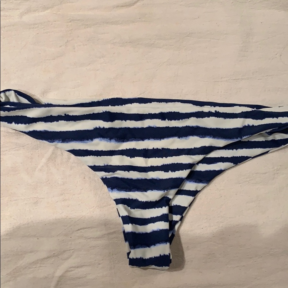 Tori praver tie dye bottom